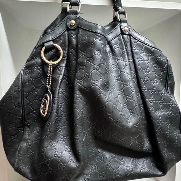 Gucci Black Embossed Shoulder Bag - Picture 1 of 4